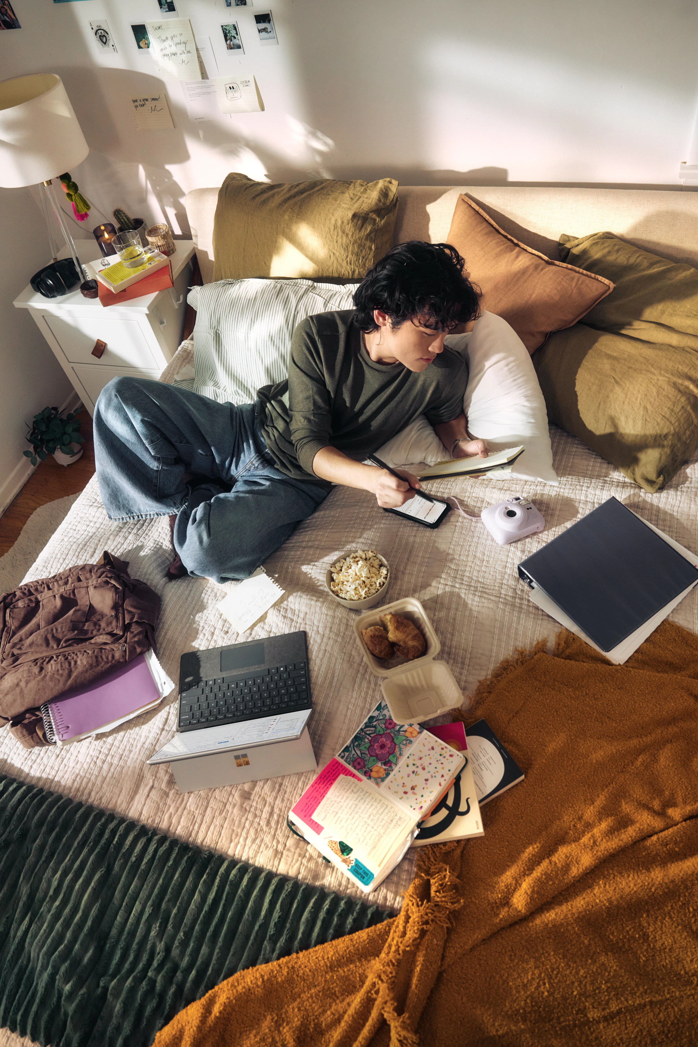 Microsoft Copilot_1775332089097_unsplash_id_Z38ADyUhN6s.webp